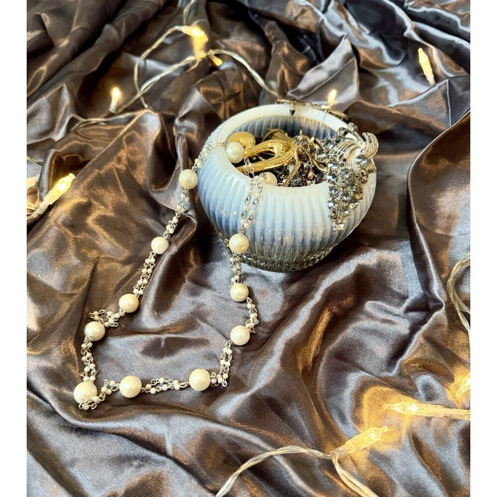 Vintage Mystery Jewelry Jar in Opalescent Fenton Moonstone Vase 1980s Y2K 2010’s